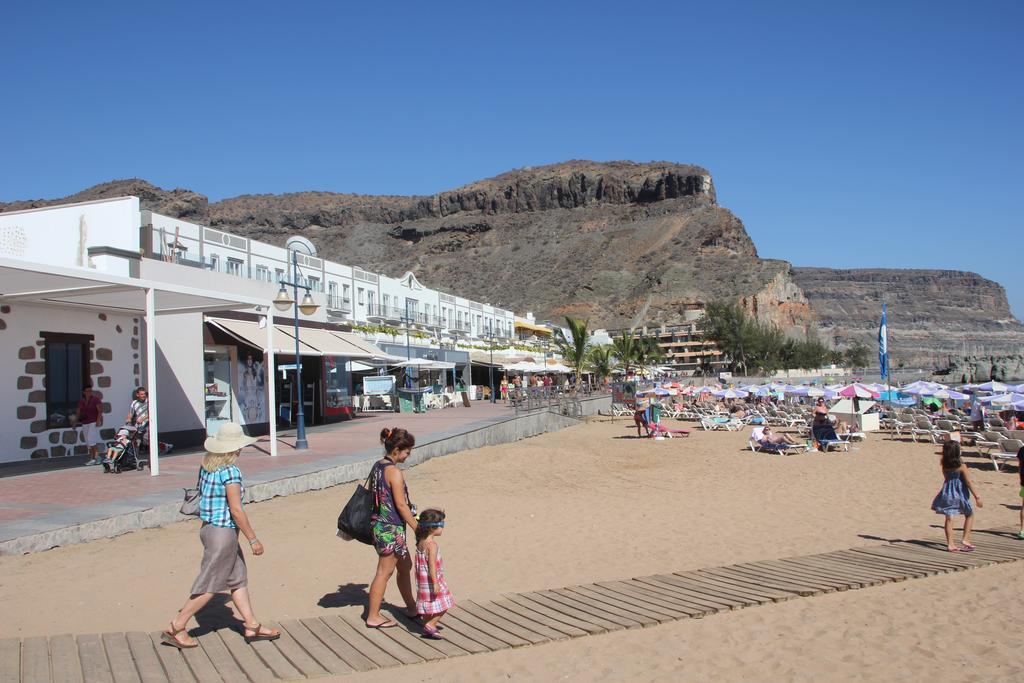 Las Brisas Mogan Apartamentos プエルト・デ・モガン エクステリア 写真