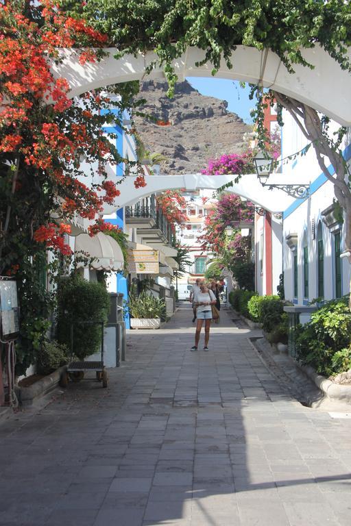 Las Brisas Mogan Apartamentos プエルト・デ・モガン エクステリア 写真